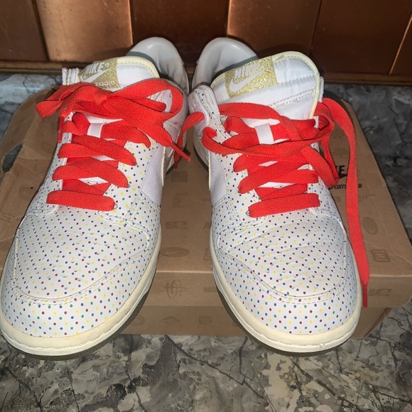 Nike Dunk Low Premium - Picture 2 of 8